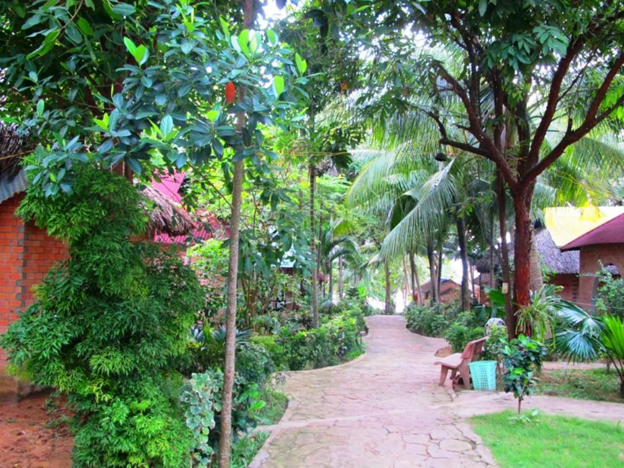 Nhat Lan Resort Duong Dong Exterior foto